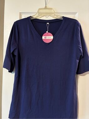 V-Neck Short Sleeve Tee in Navy Blue